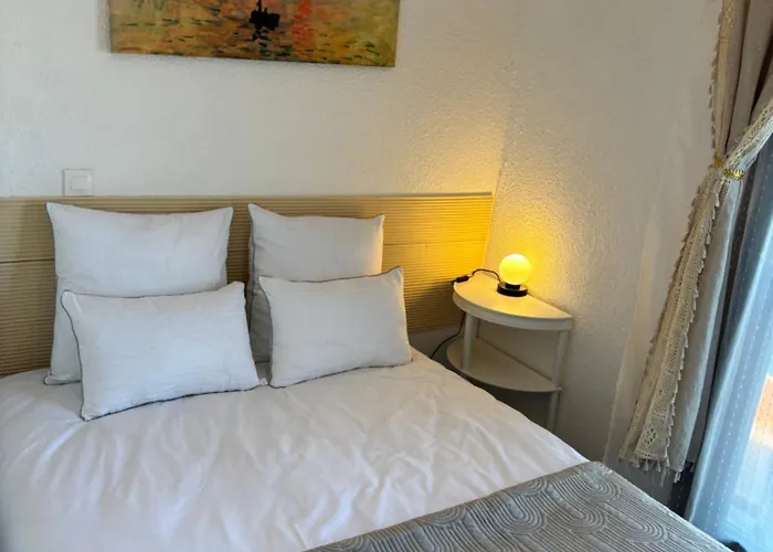 Cozy In Cap Coudalere, And Pool View, 4 People Διαμέρισμα *